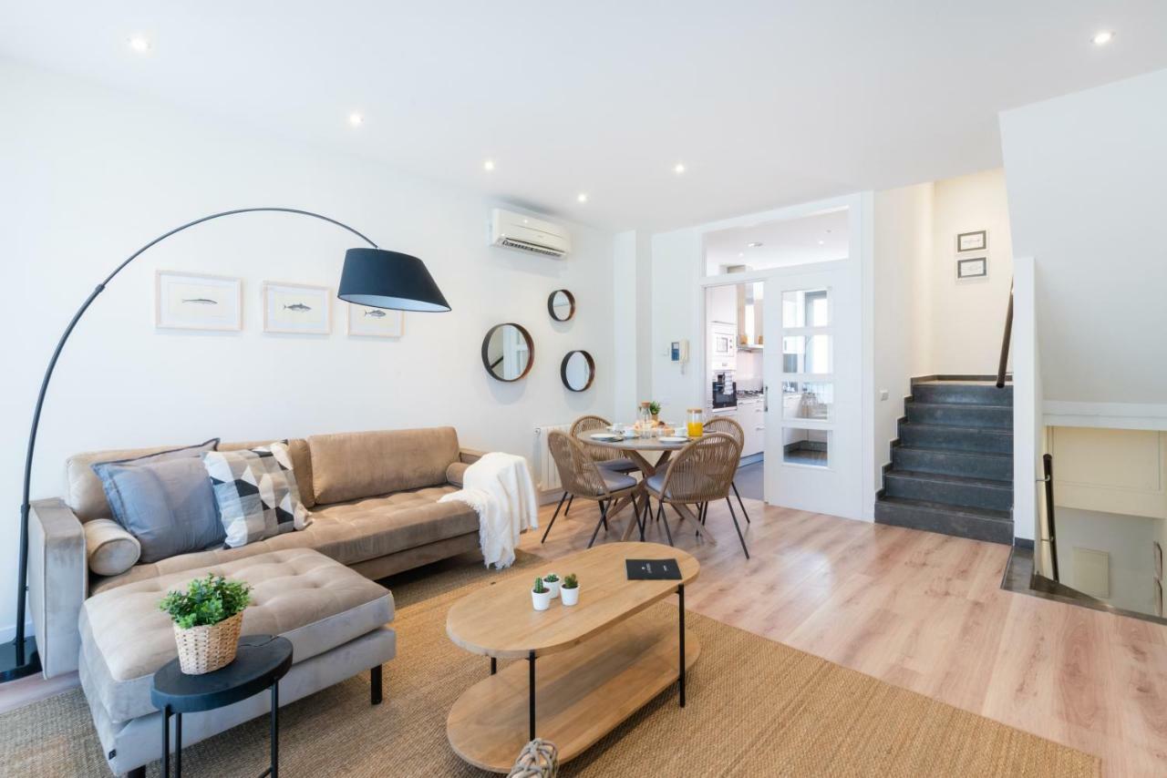 Petit Luxe Tobella Esquerra Lejlighed Terrassa Eksteriør billede