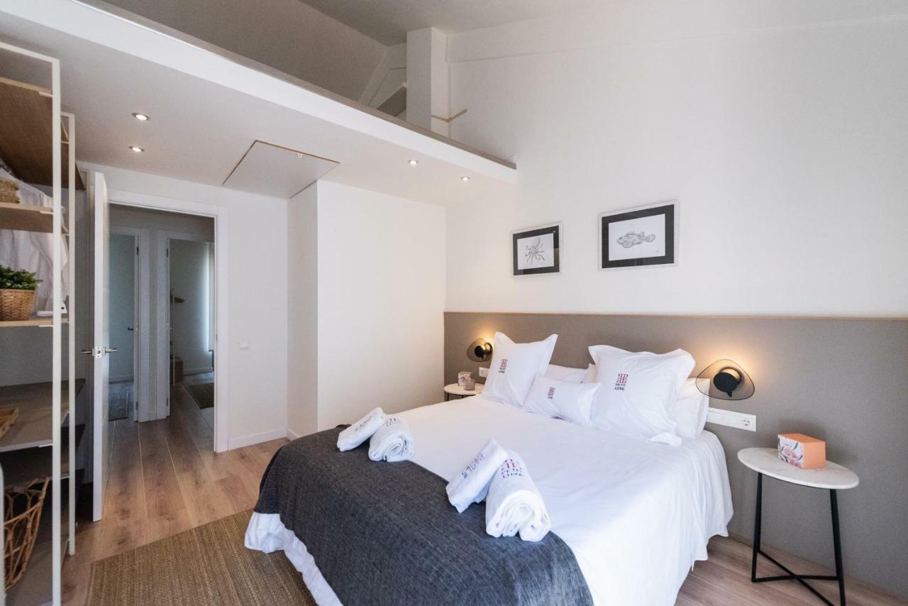 Petit Luxe Tobella Esquerra Lejlighed Terrassa Eksteriør billede