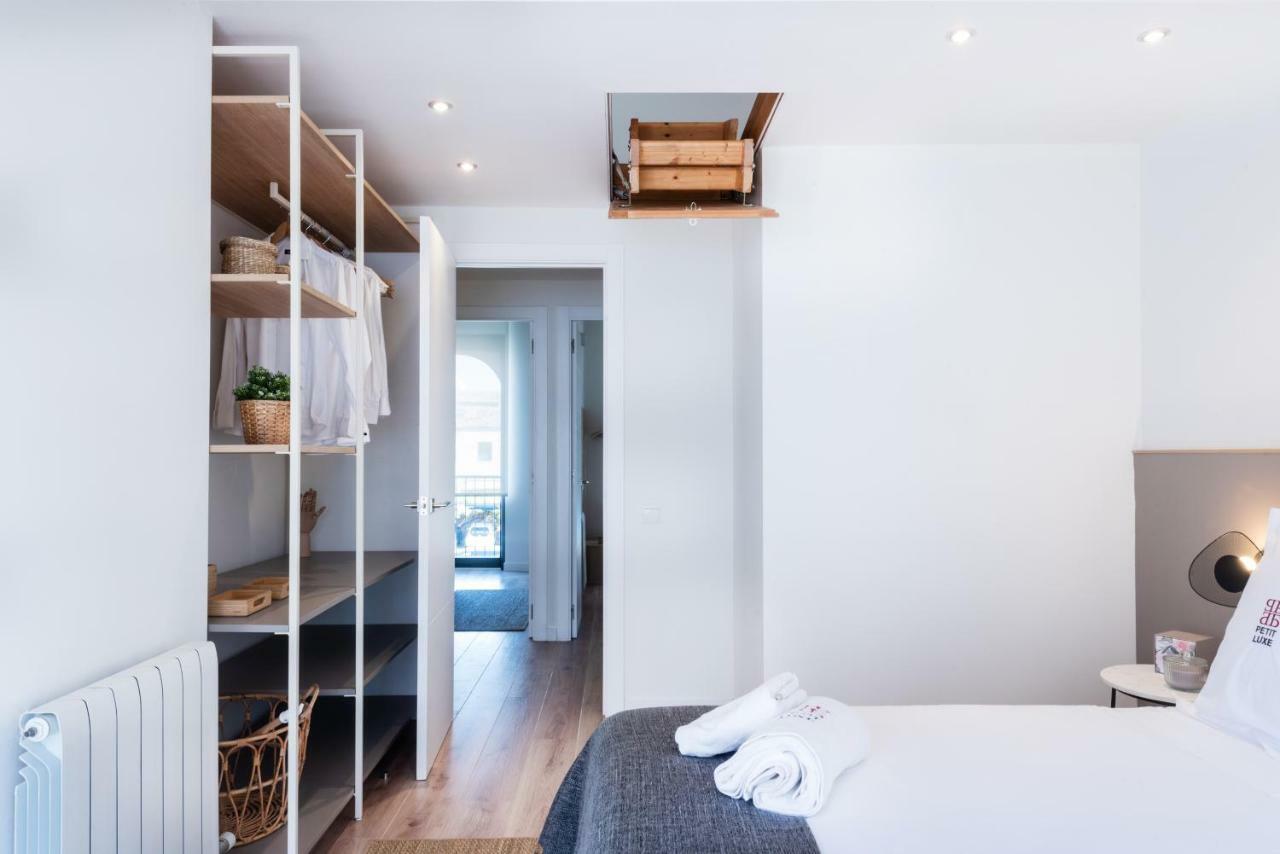 Petit Luxe Tobella Esquerra Lejlighed Terrassa Eksteriør billede